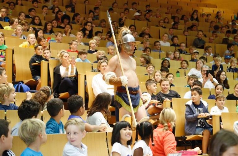 Von Leuchtpilzen und Gladiatorenkämpfen