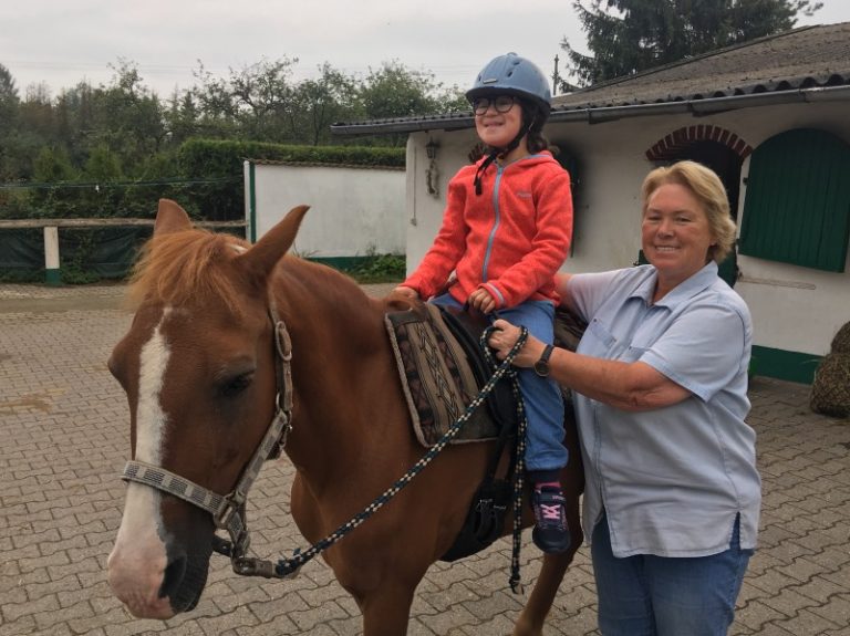 Reiten stimuliert das Gehirn