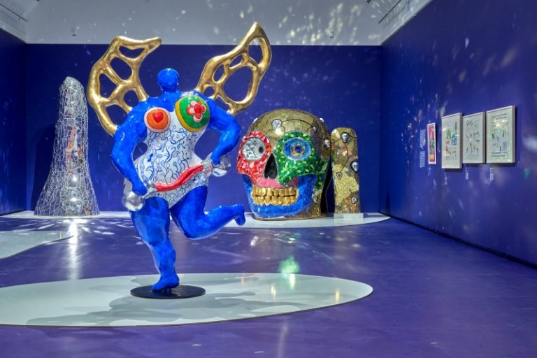 Den Finger in gesellschaftliche Wunden legen